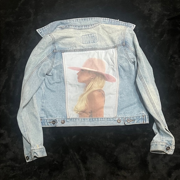 Lady Gaga Chic Light Blue Denim Jacket with Artistic Back Design - Picture 1 of 3